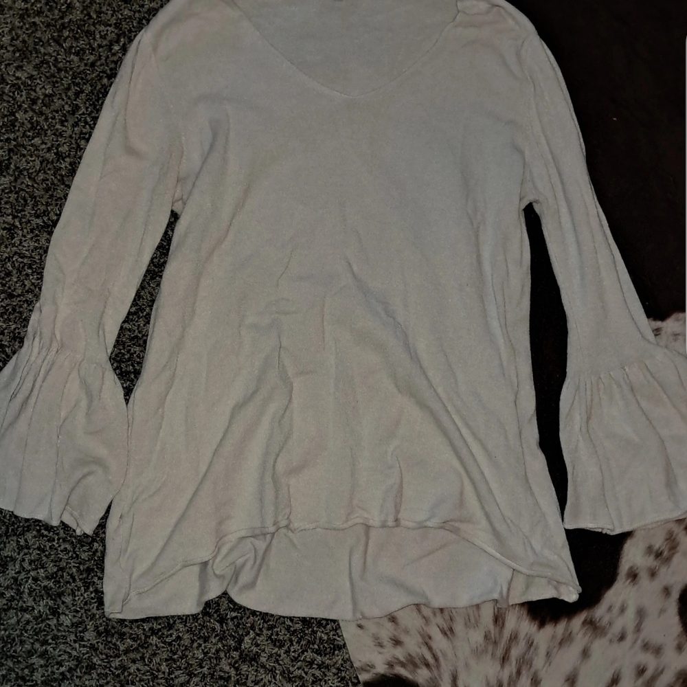 Elegant Cream V-Neck Women's Top